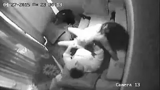 تصوير سري لبنات في الدوش