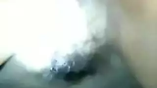 فرج رطب منتشر مفتوح في لعبة الزيت الزلقة