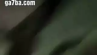 الشاب العربي علي يمنح صديقته اختراقاً مكثفاً للكس