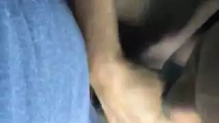 مص بدون استخدام اليدين وبلع عميق للقضيب