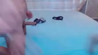 صغير ديك شعر داكن الترويل