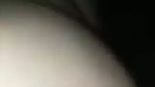 العاهرة المصرية دينا تمص وتركب في فيلم بورن صارخ عالي الجودة