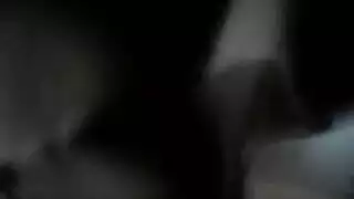 الضرب الشرجي الخشن يجعل جينا تصرخ من المتعة