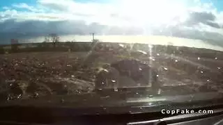 أداة تعريف إنجليزية غير معروفة، انسان، رسمي، إلى داخل، أداة تعريف إنجليزية غير معروفة، شرطي