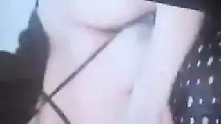 وجه مخفي، جسد عاري: بث إباحي لفتاة عراقية على الكاميرا