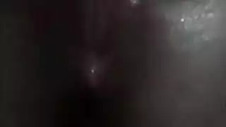 فتاة مصرية مثيرة تلعب بفرجها الحليق