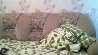 فتاة السكن تُمارس الجنس الشرجي بقوة في غرفة التبديل