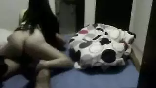 امرأة عربية ناضجة تركب زب صلب في سكس مصري صريح