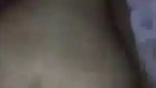 فيلم إباحي مصري: بنت عاهرة تتعرض للنيك القوي وتئن بكلام فاحش