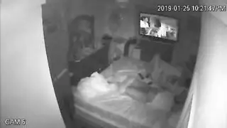 فيديو إكس إكس إكس عربي: رجل ناضج يضرب كس ضيق بوضعية الكلب