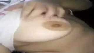 اخوها يضحك عليه في الرهان